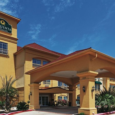 La Quinta By Wyndham Livingston Hotel Екстериор снимка