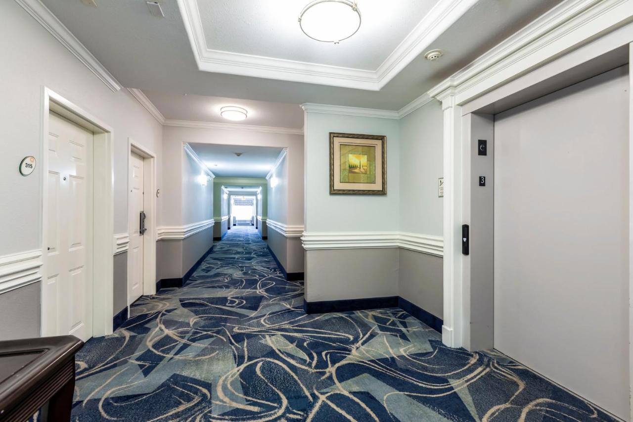 La Quinta By Wyndham Livingston Hotel Екстериор снимка