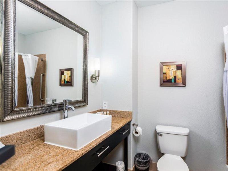 La Quinta By Wyndham Livingston Hotel Екстериор снимка