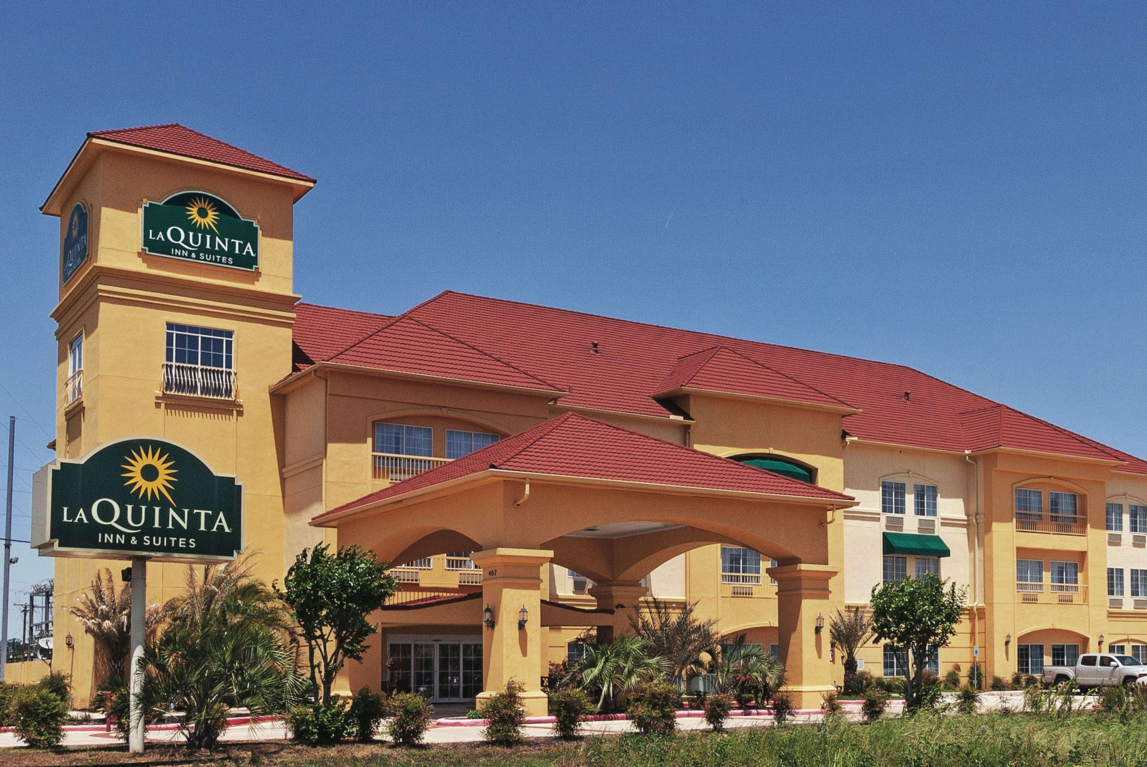La Quinta By Wyndham Livingston Hotel Екстериор снимка